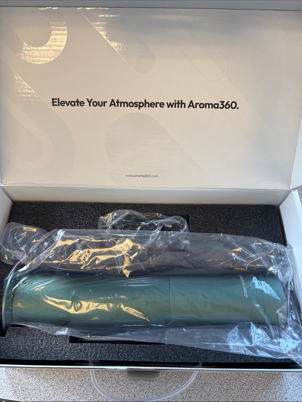 Aroma360 Mini Pro Scent Diffuser in Green - Picture 4 of 7